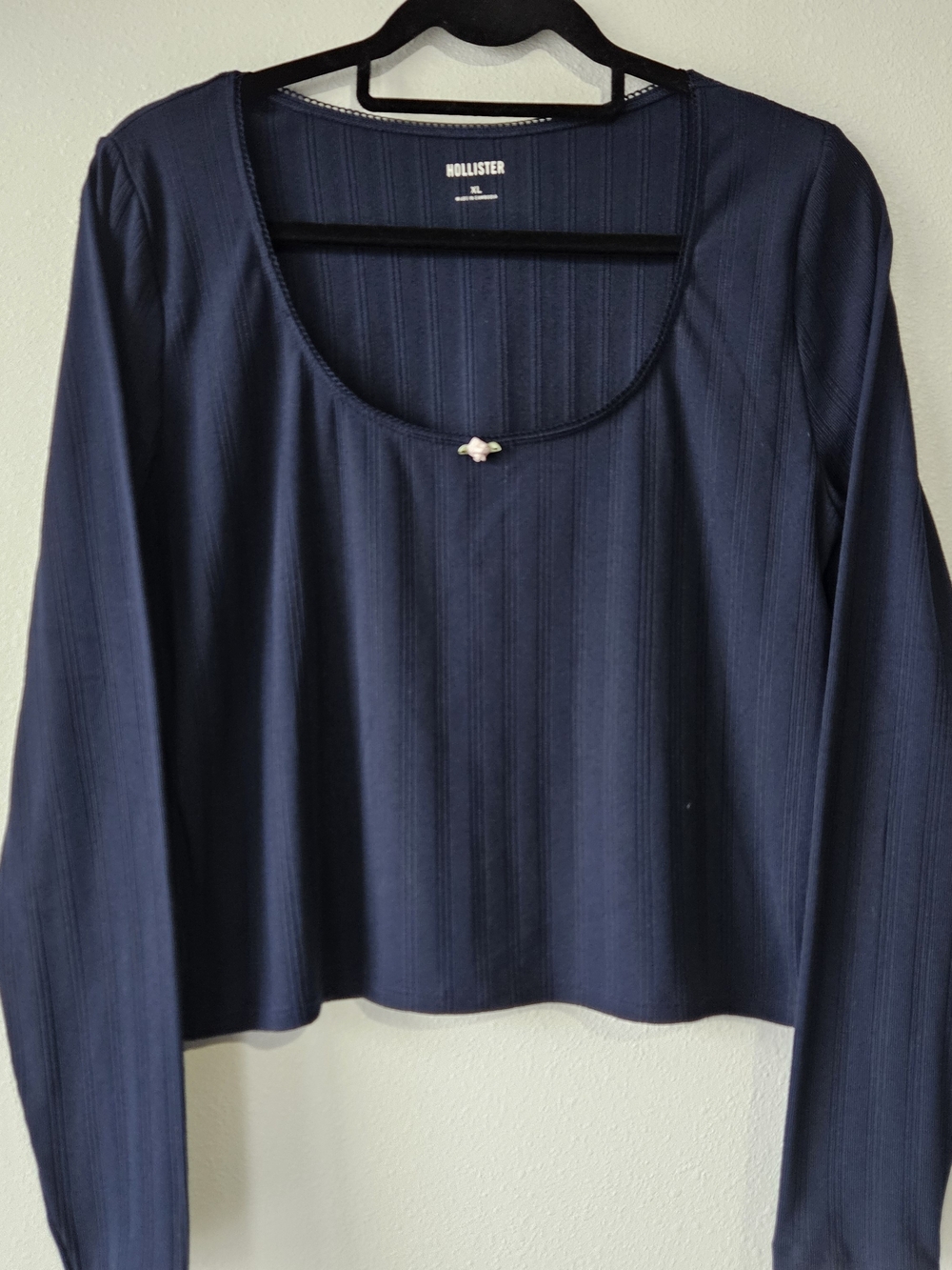 Hollister Women's Navy Ribbed Scoop Neck Long Sleeve Top Size XL